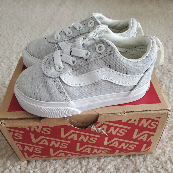 grey vans size 4